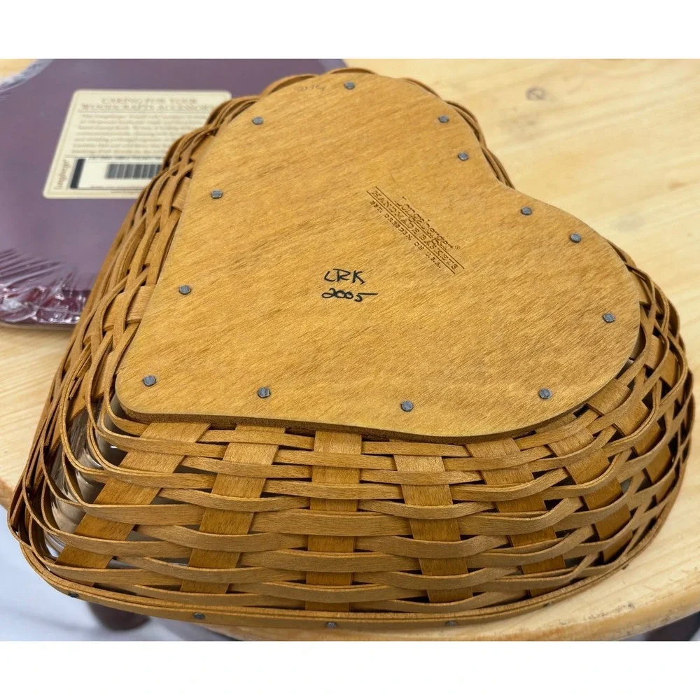 Longaberger Vintage 2005 Sweetest Heart Basket Set - Picture 8 of 10